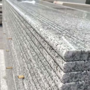 邵阳芝麻白楼梯踏步 花岗岩楼梯板材