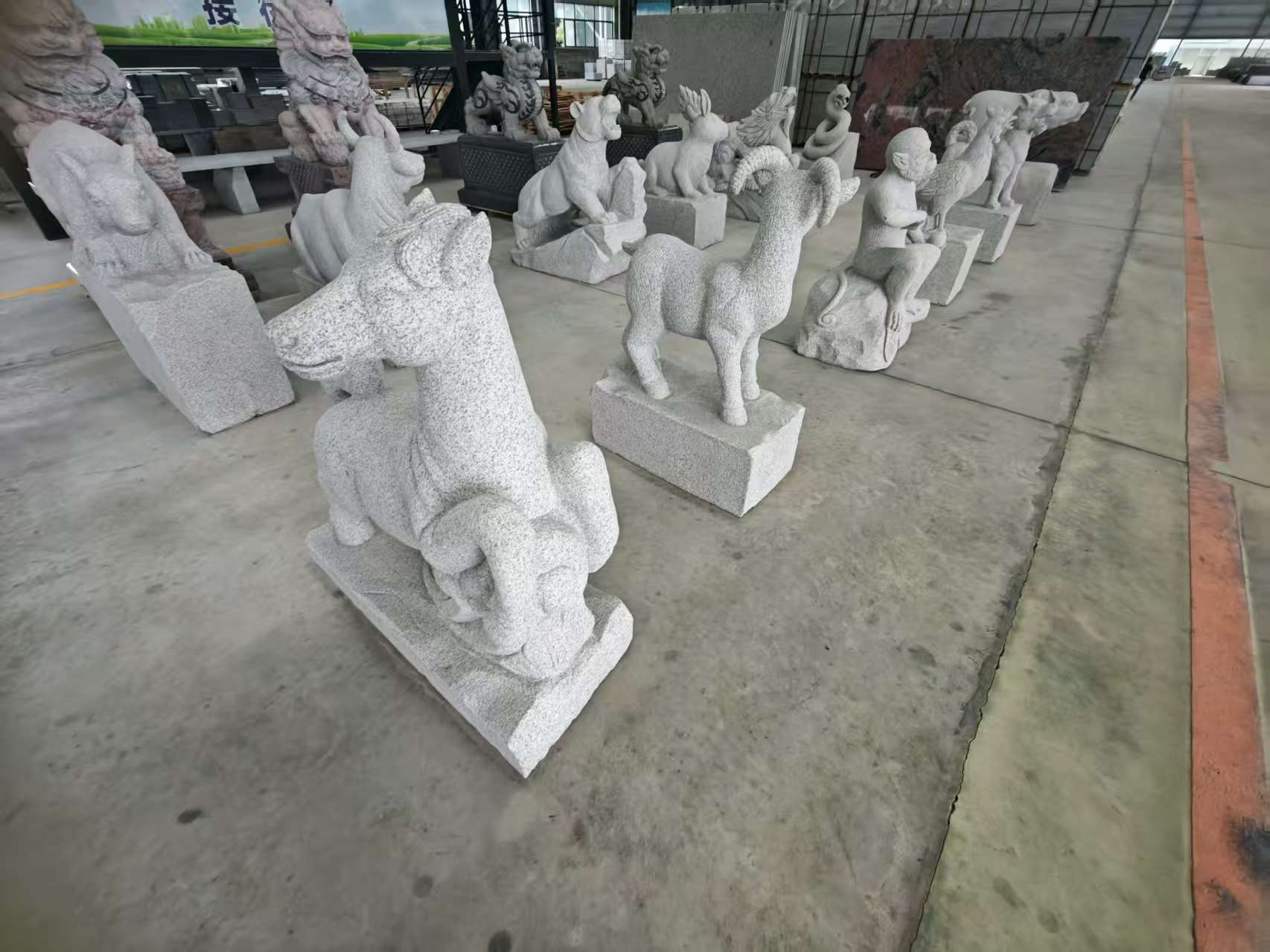 邵阳芝麻白雕刻 十二生肖 异形雕刻