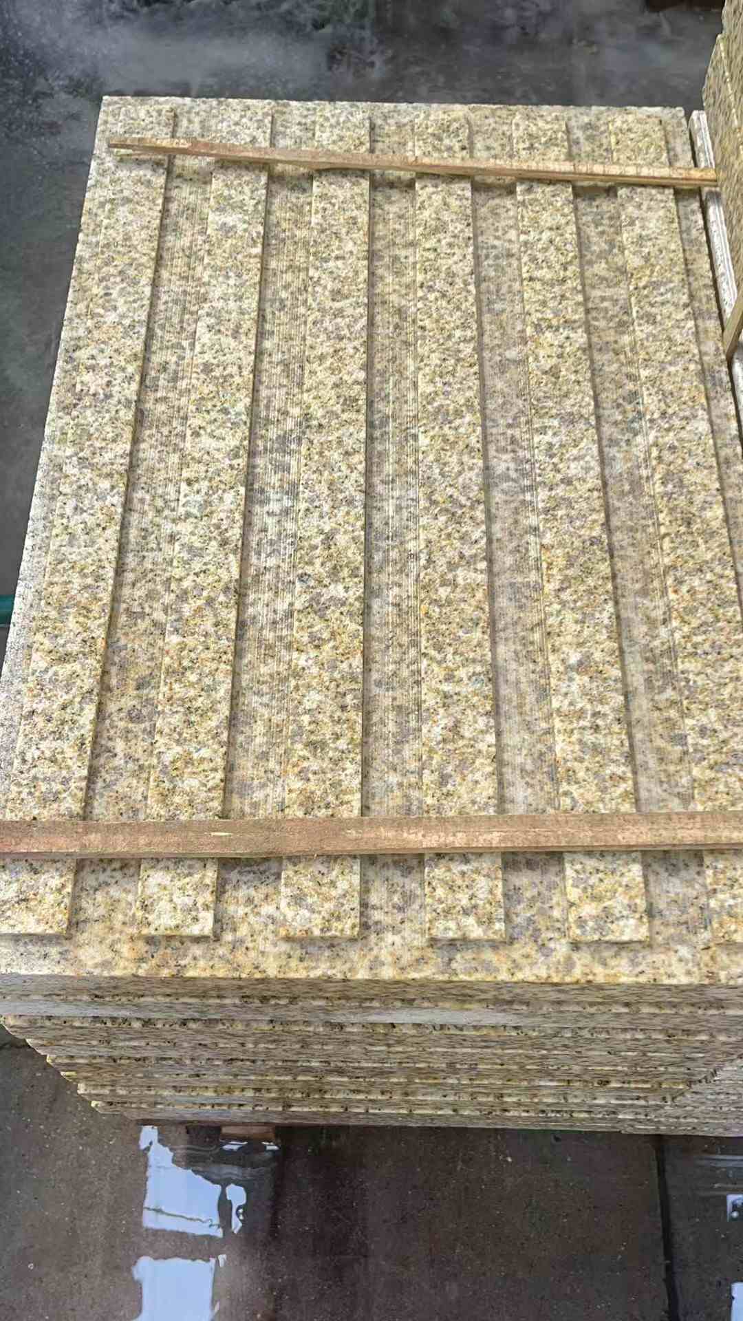 邵阳黄金麻盲道 石材盲道