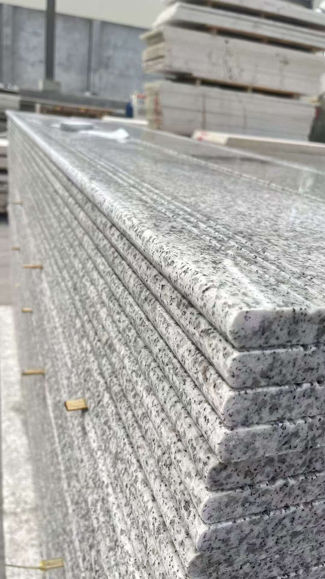 邵阳芝麻白楼梯踏步 花岗岩楼梯板材
