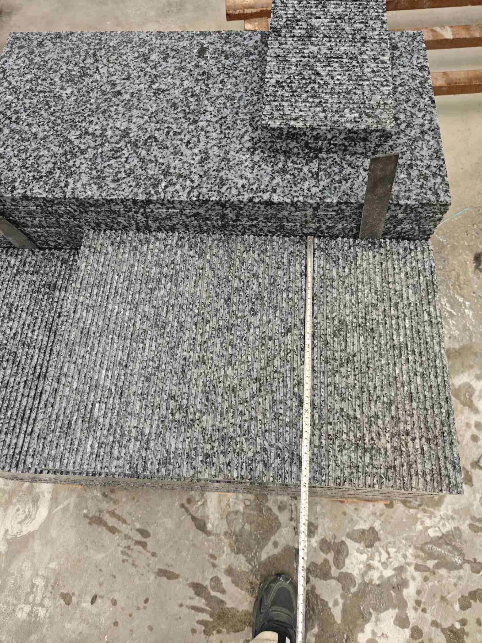 邵阳芝麻黑拉丝面